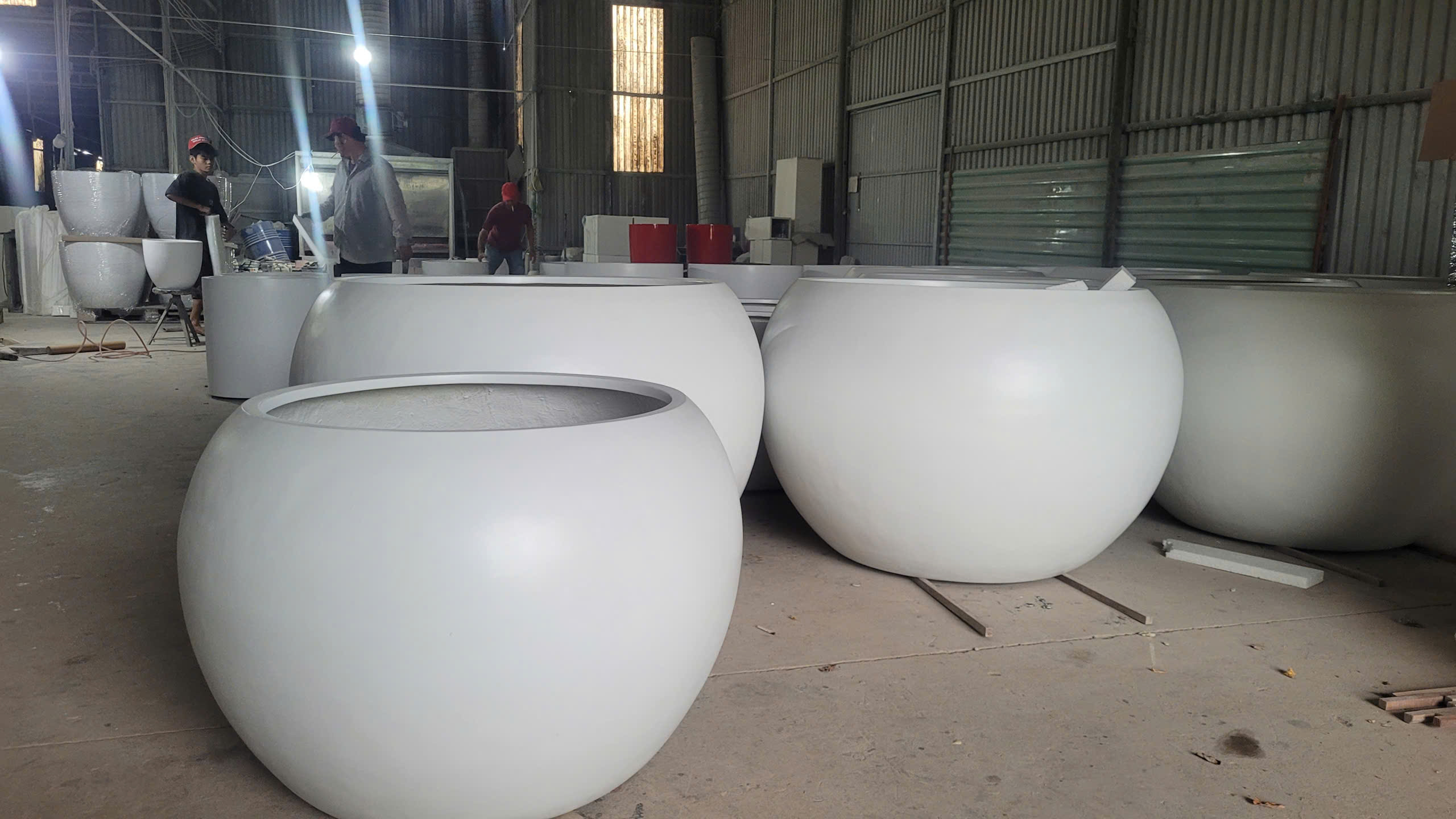 Fiberglass planters manufacturer in Vietnam