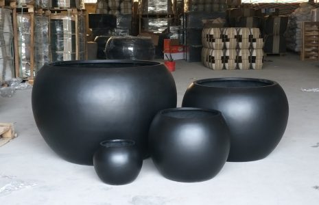 As a trusted Pots and Planters Manufacturer in Vietnam, Hoang Phuong Crafts supplies premium planter collections to buyers worldwide.